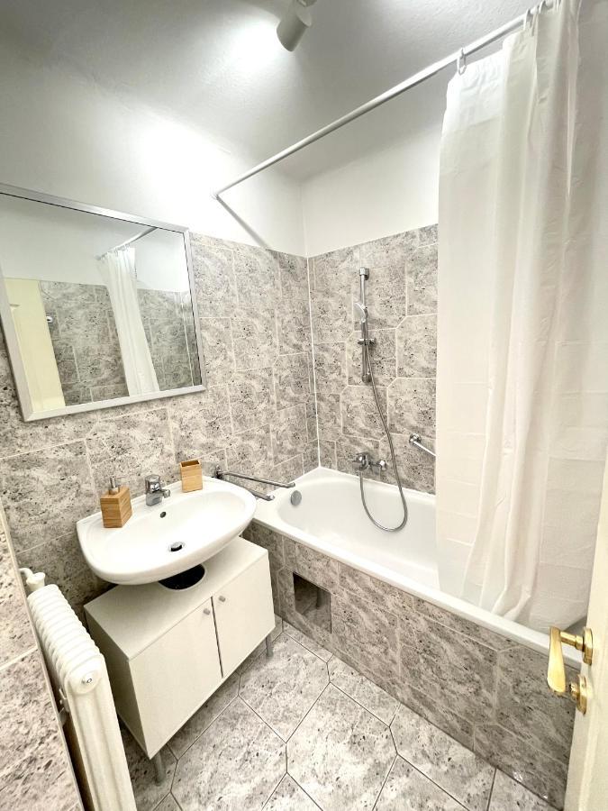 Cosy Apartment Near Schoenbrunn & Meidlinger Market Βιέννη Εξωτερικό φωτογραφία